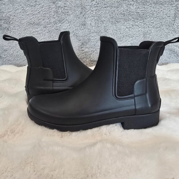 NEW! Hunter Refined Slim Fit Chelsea Boots Black Women's Size 5 US (WFS1017RMA) - Picture 1 of 10